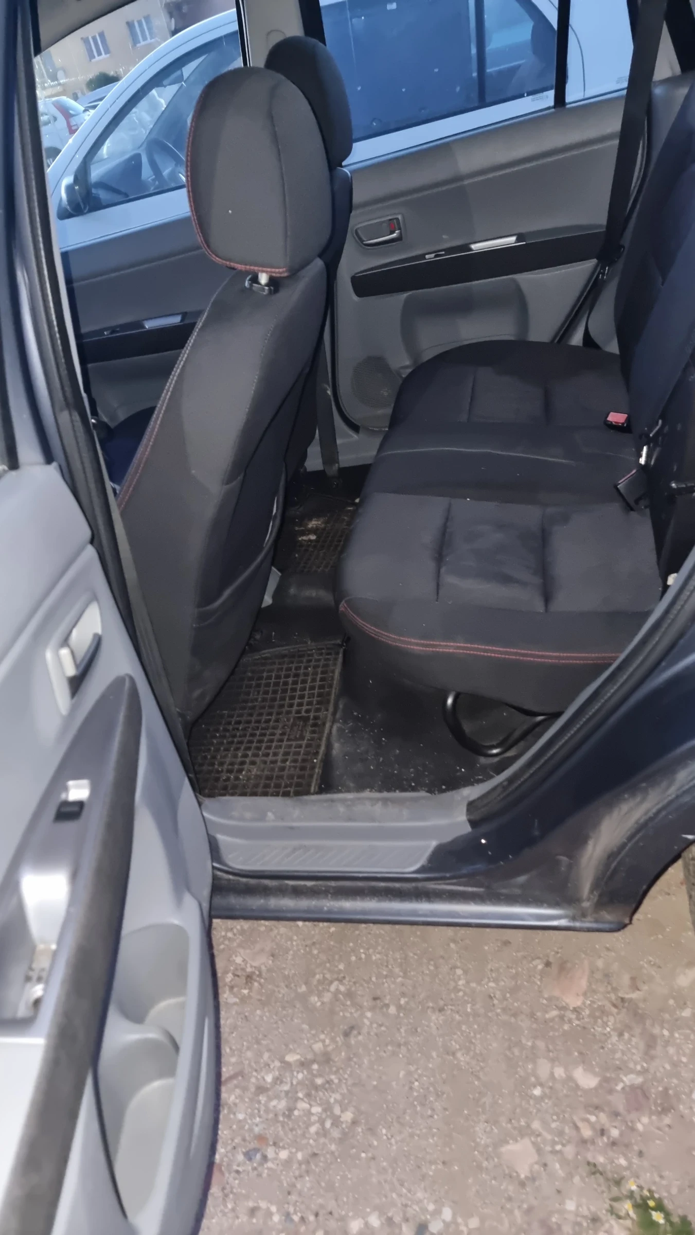 Mazda 2 1, 4 D - изображение 6
