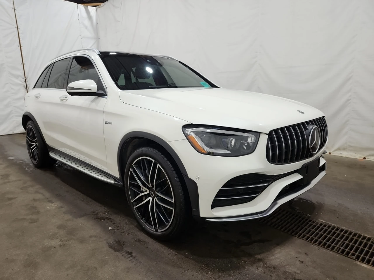 Mercedes-Benz GLC 43 AMG * АВТО КРЕДИТ* ЦЕНА ДО БГ * CARFAX *  - изображение 2