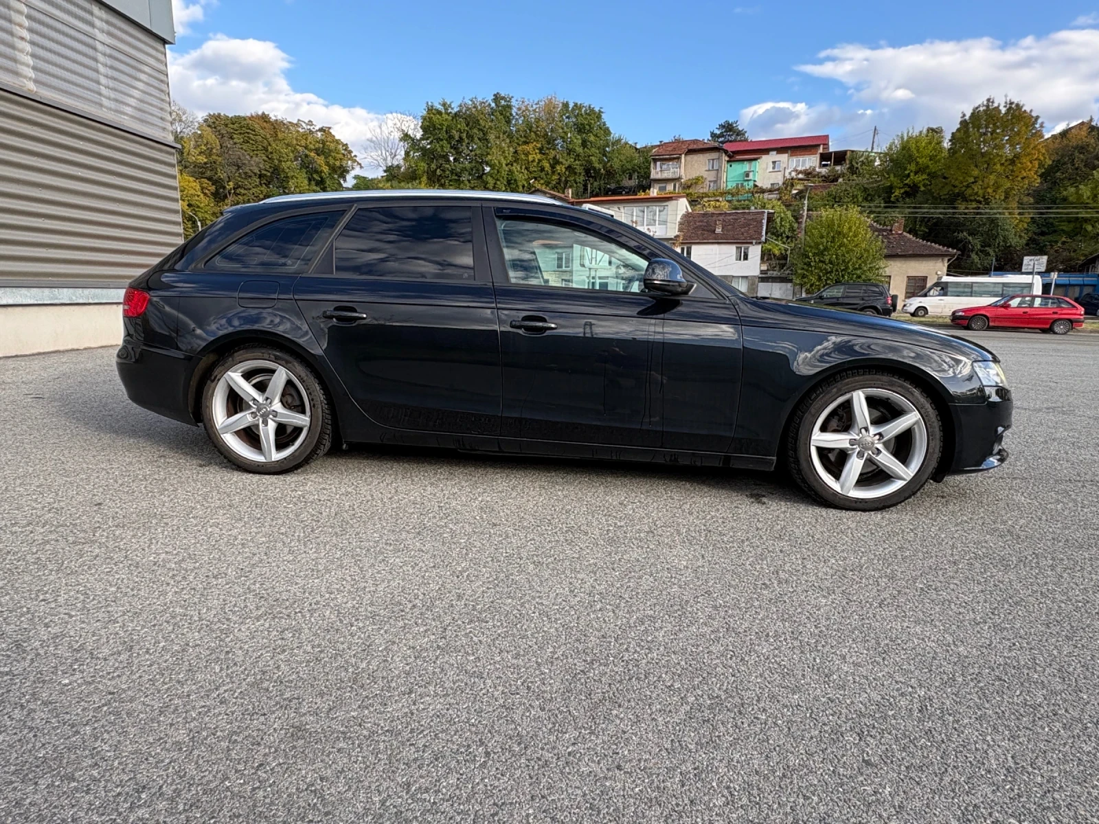 Audi A4 Avant 2.0d - изображение 3