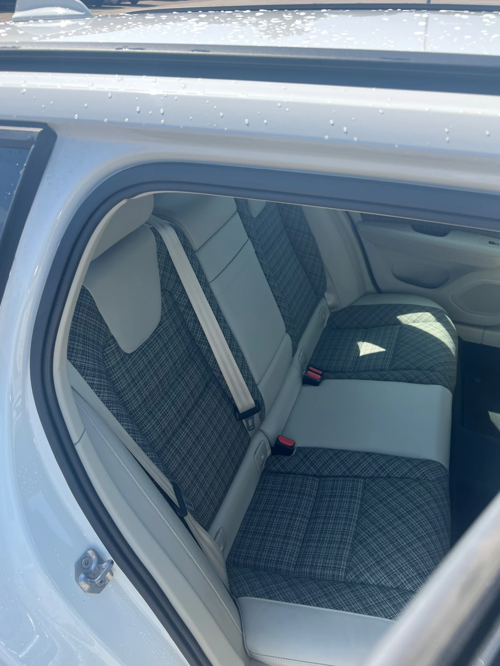 Volvo V60  - изображение 9