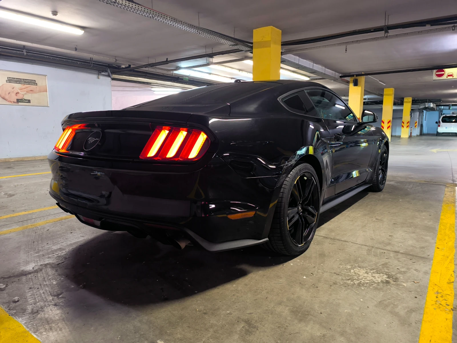 Ford Mustang  - изображение 6