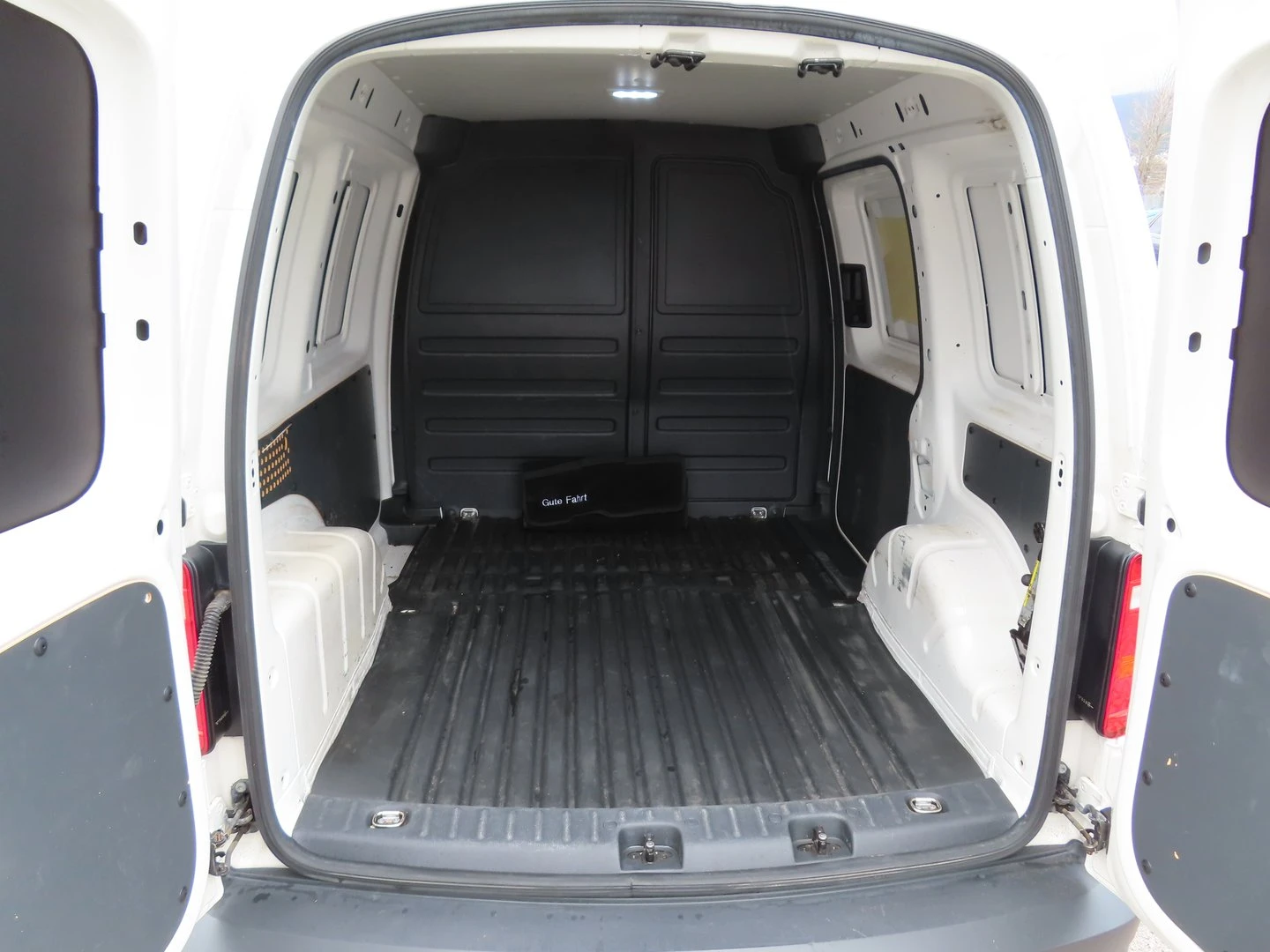 VW Caddy Kasten 3.2 m3 TDI | Mobile.bg � ����������� 9