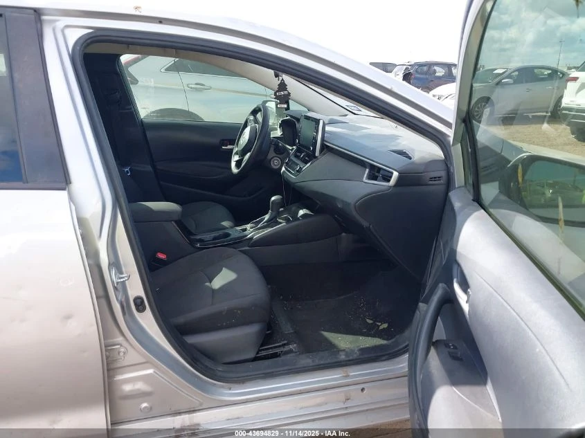 Toyota Corolla 1.8l Le - изображение 5