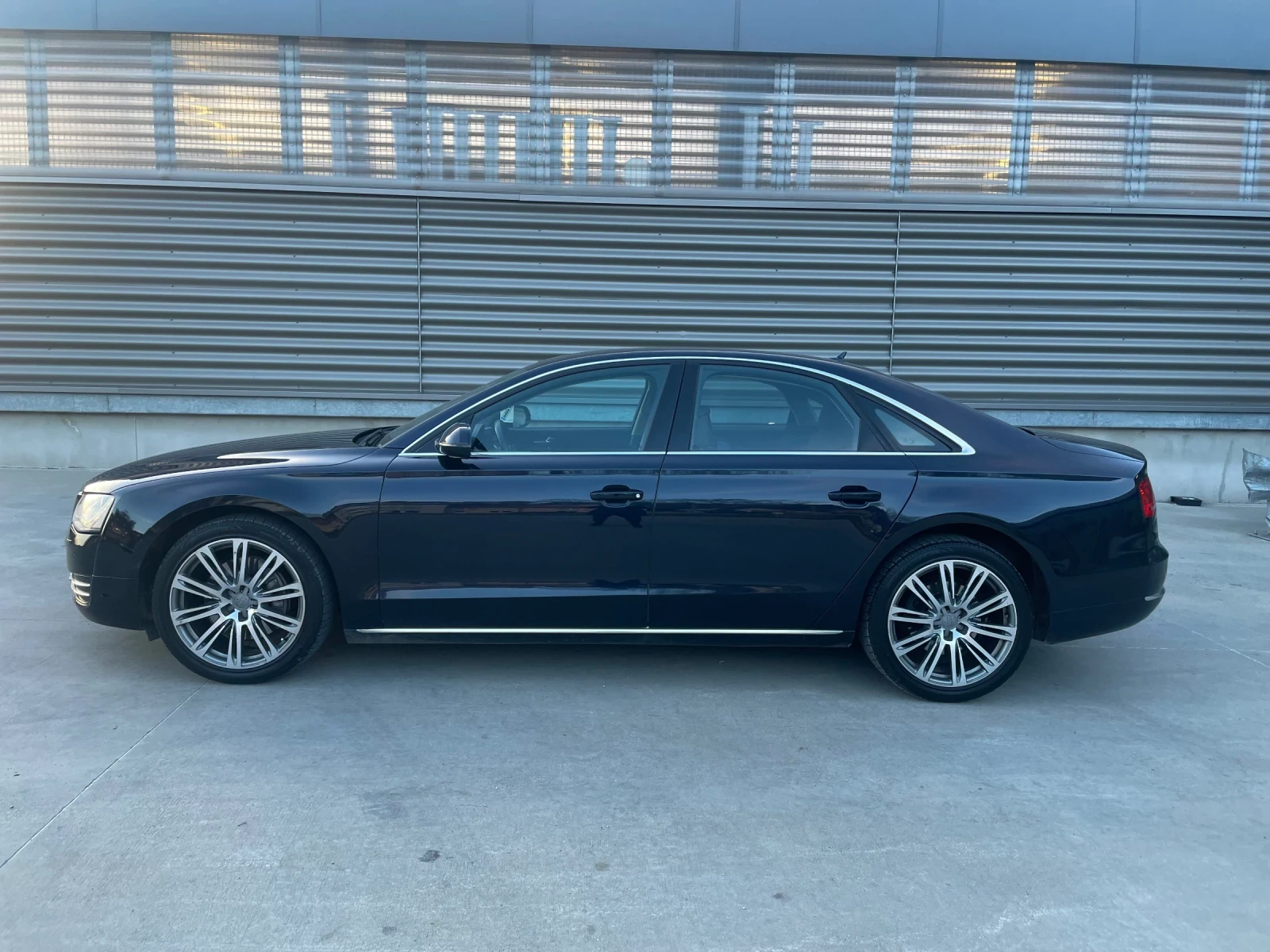 Audi A8 3.0TDI 4X4 LANE ASSIST NAVI LED BI-XENON EURO5 - изображение 4