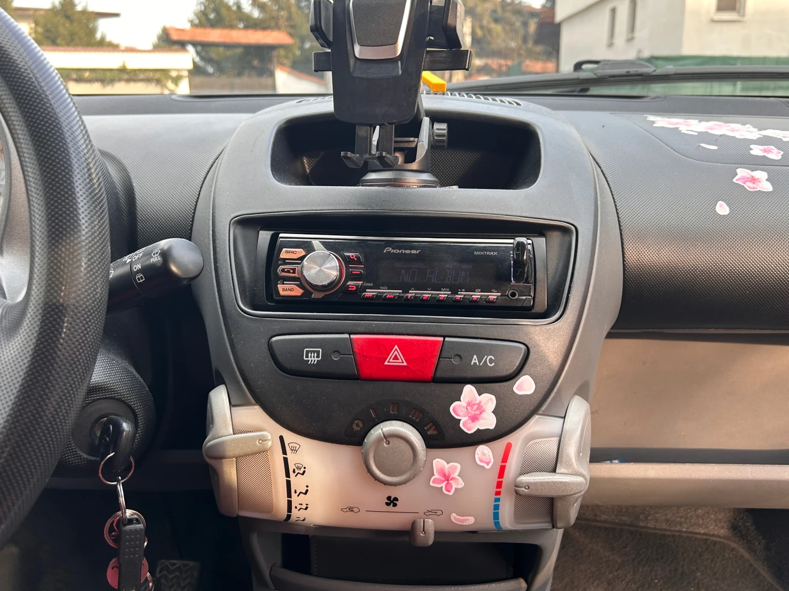 Toyota Aygo, снимка 3 - Автомобили и джипове - 53721622