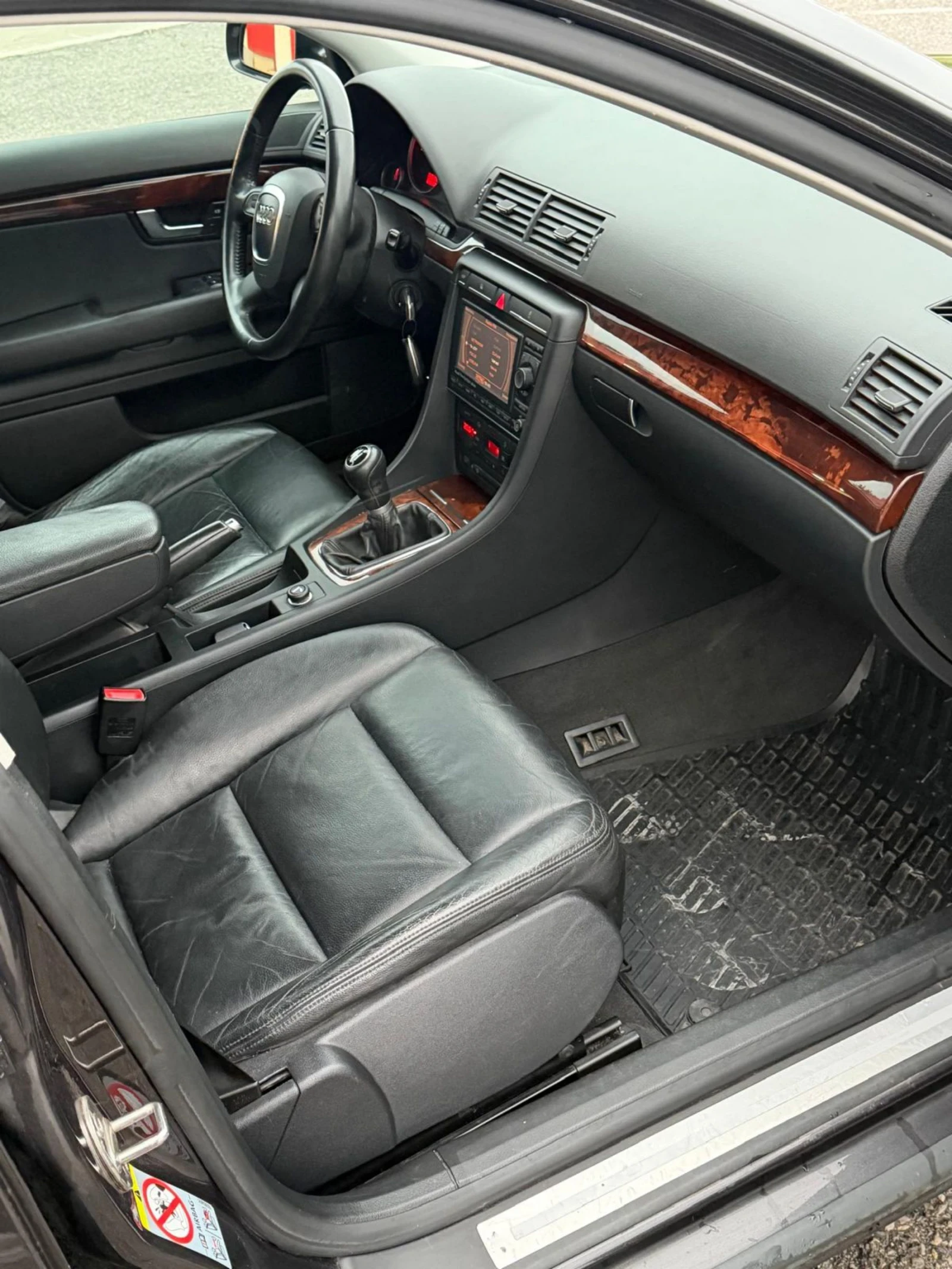 Audi A4 1.9TDI, снимка 11 - Автомобили и джипове - 54276235