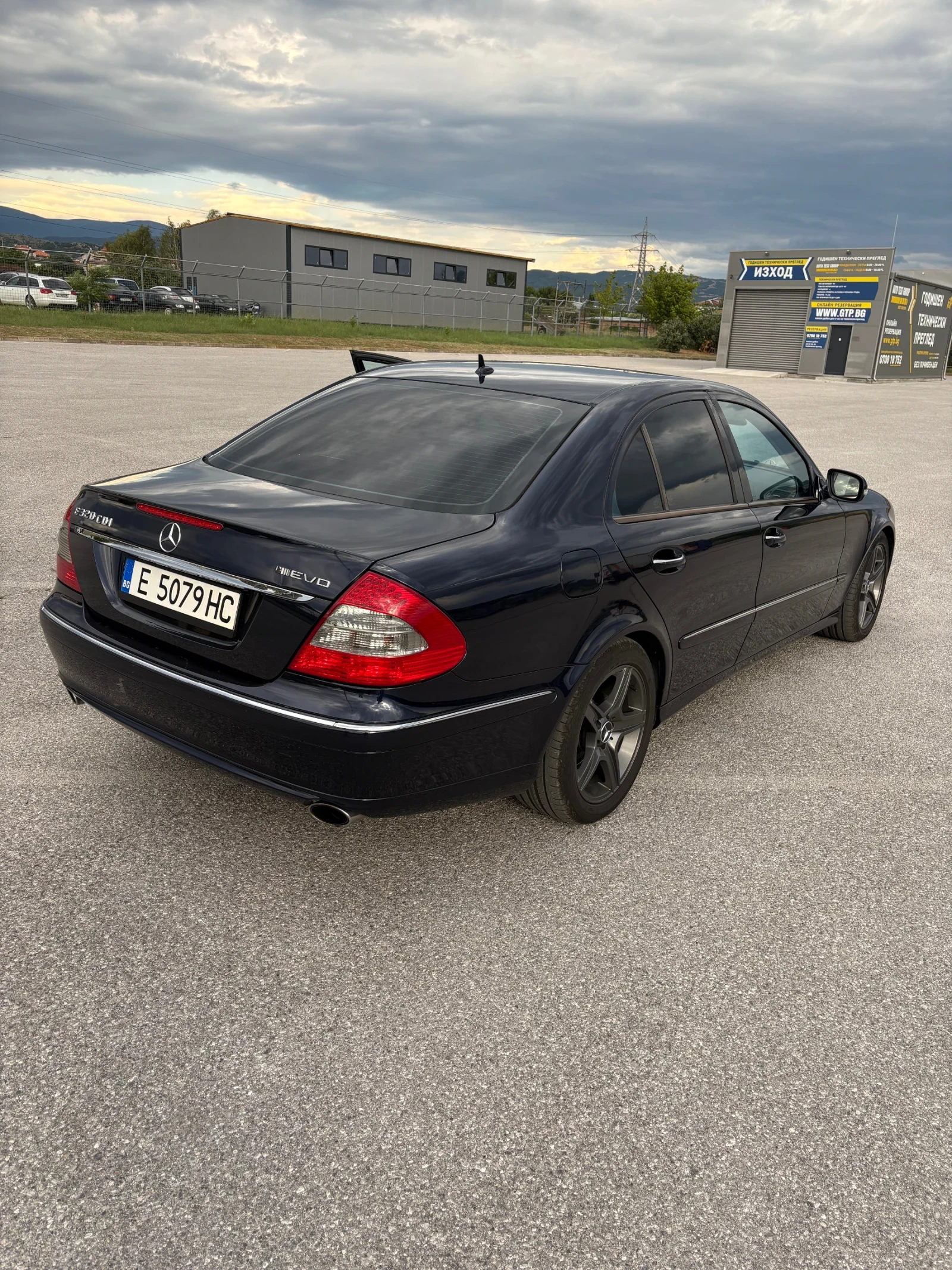 Mercedes-Benz E 320 Evo, снимка 4 - Автомобили и джипове - 55252103