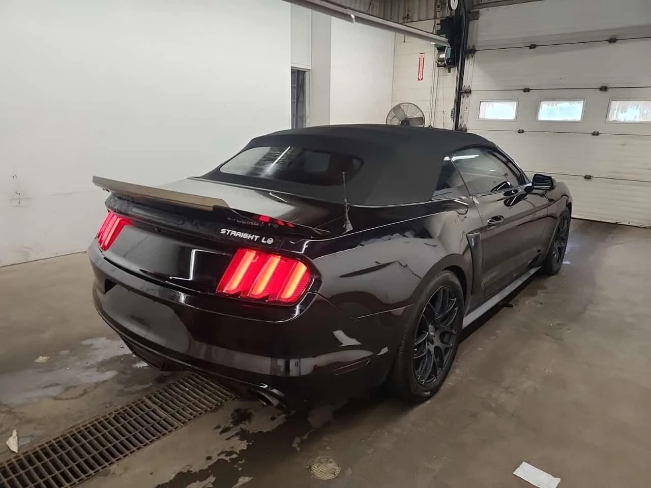 Ford Mustang V6/CARFAX/ФИНАНСИРАНЕ, снимка 3 - Автомобили и джипове - 55432734