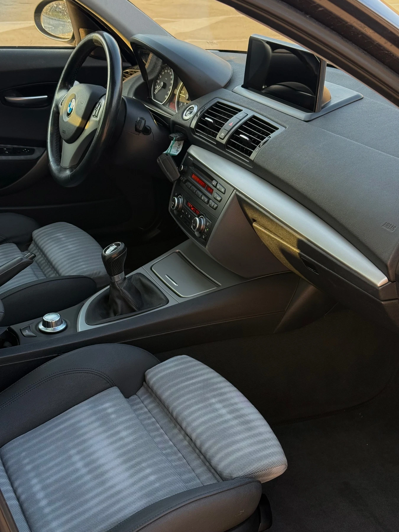 BMW 120 163 к.с / Рекаро / HI-FI / Шибидах, снимка 8 - Автомобили и джипове - 55578422