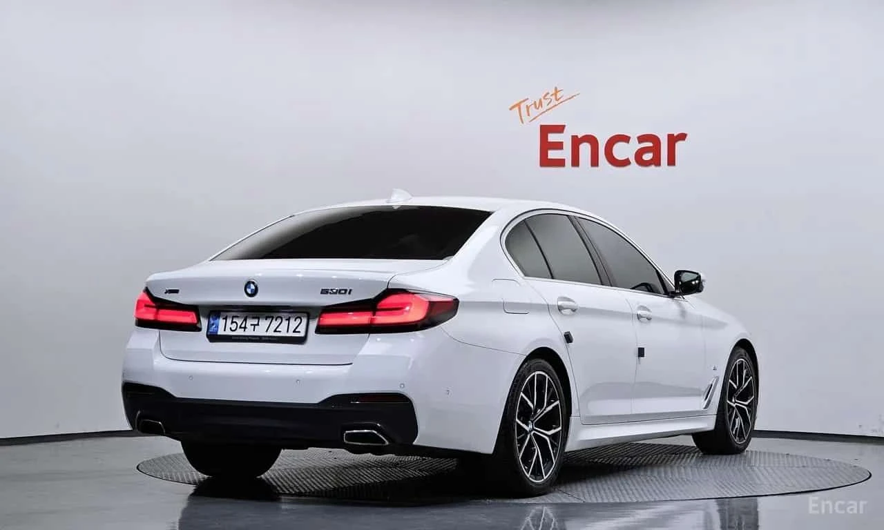 BMW 530 xDrive M Sport /ОБДУХВАНЕ/ШИБИДАХ/ДИСТРОНИК, снимка 2 - Автомобили и джипове - 55728953