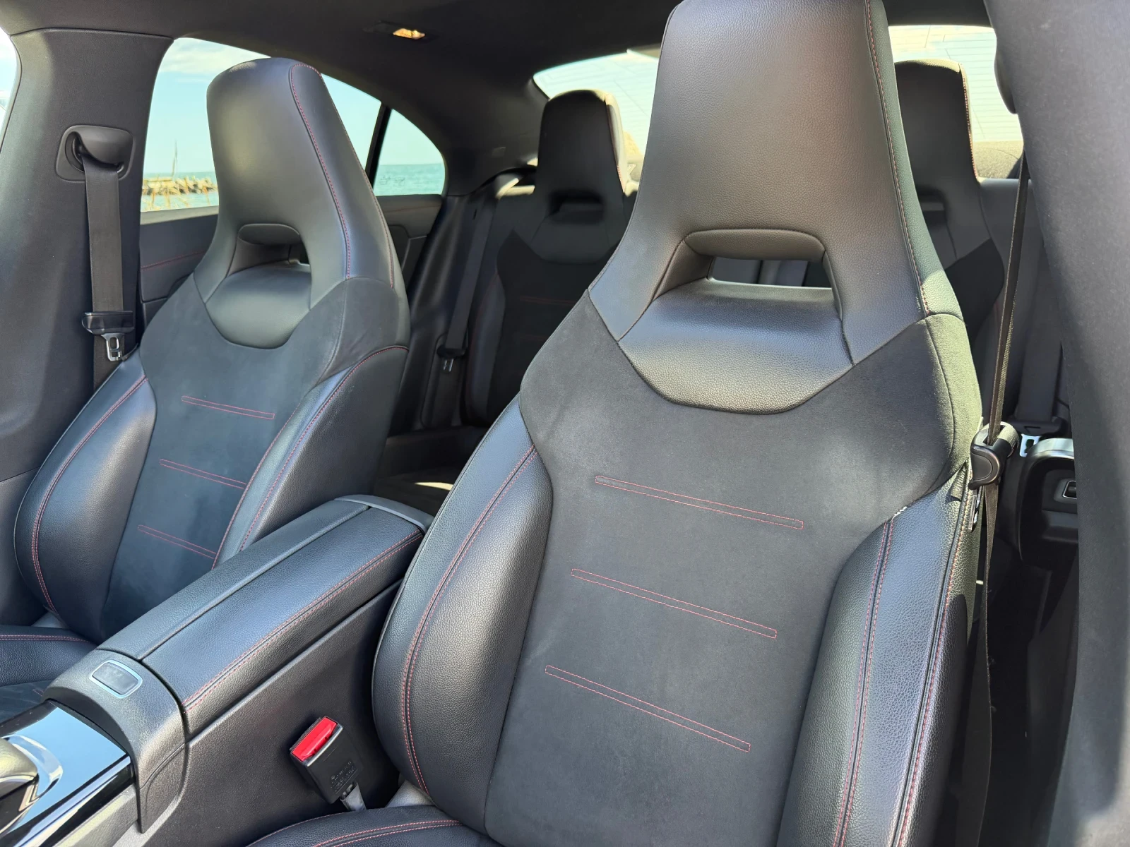 Mercedes-Benz CLA 220, снимка 12 - Автомобили и джипове - 55976938