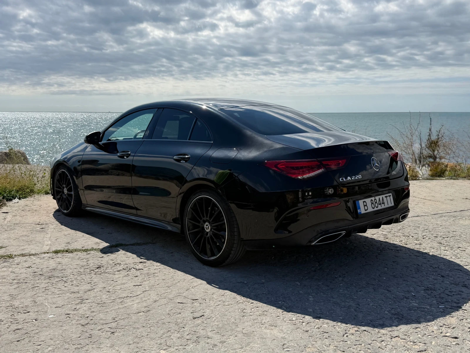 Mercedes-Benz CLA 220, снимка 6 - Автомобили и джипове - 55976938
