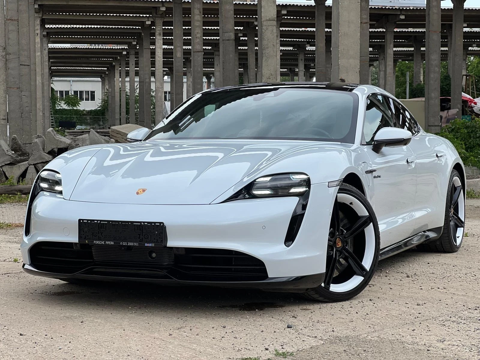 Porsche Taycan 4s 