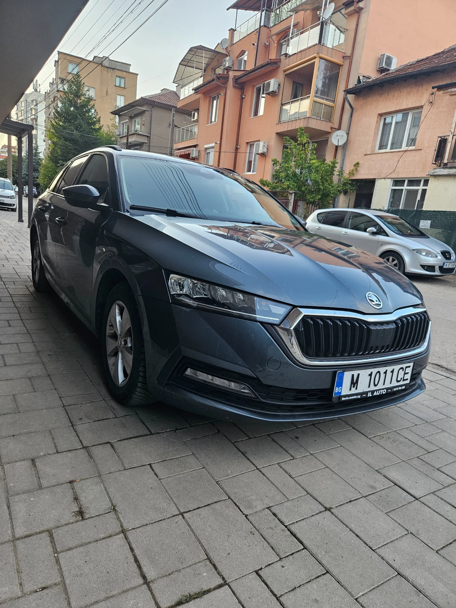 Skoda Octavia, снимка 2 - Автомобили и джипове - 56579052
