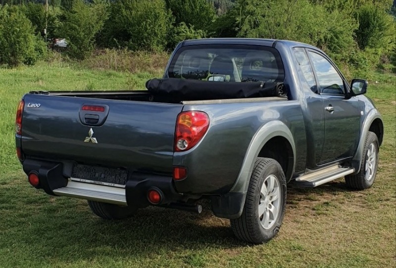 Mitsubishi L200 2.5D, снимка 5 - Автомобили и джипове - 46670443