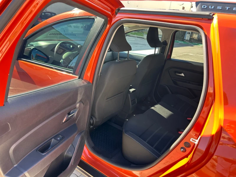 Dacia Duster ECO-G, снимка 6 - Автомобили и джипове - 52081310