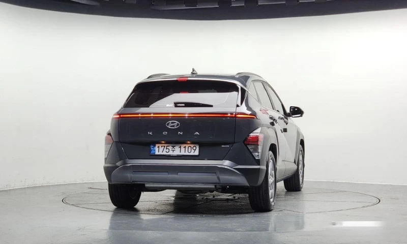 Hyundai Kona Gasoline 1.6 Turbo 4WD Premium, снимка 4 - Автомобили и джипове - 52113817