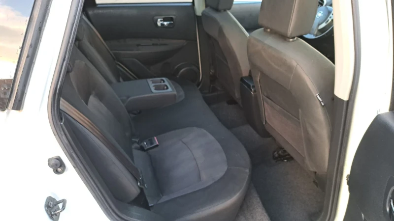 Nissan Qashqai 1.5 DCI, NTEC, снимка 11 - Автомобили и джипове - 52921224