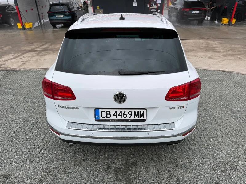 VW Touareg 3.0 TDI , снимка 4 - Автомобили и джипове - 53467834