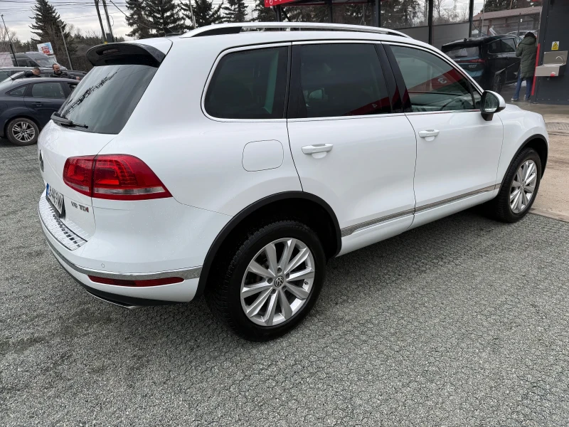 VW Touareg 3.0 TDI , снимка 5 - Автомобили и джипове - 53467834