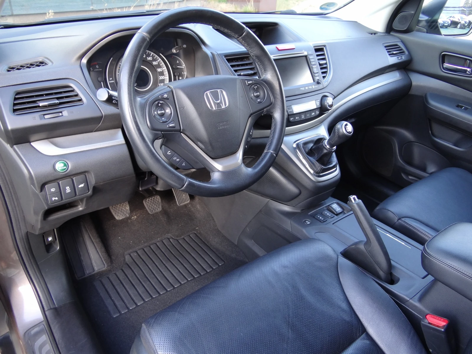 Honda Cr-v 2.2i-DTEC/NAVI/KOJA/PANORAMA/XENON/CAMERA/LED/4X4/ - изображение 7