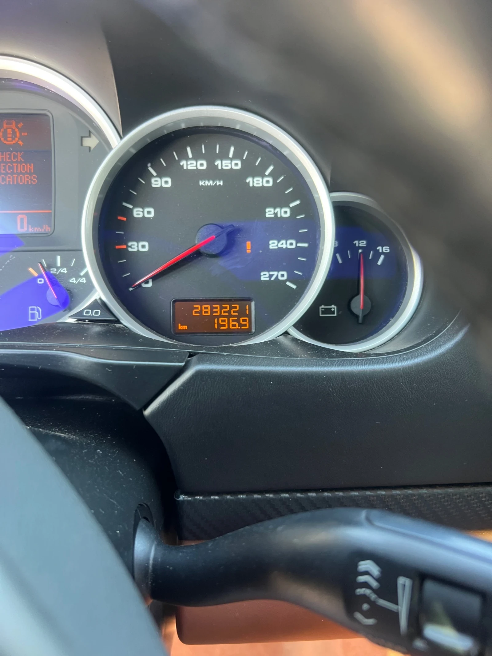 Porsche Cayenne 4.8 - изображение 9