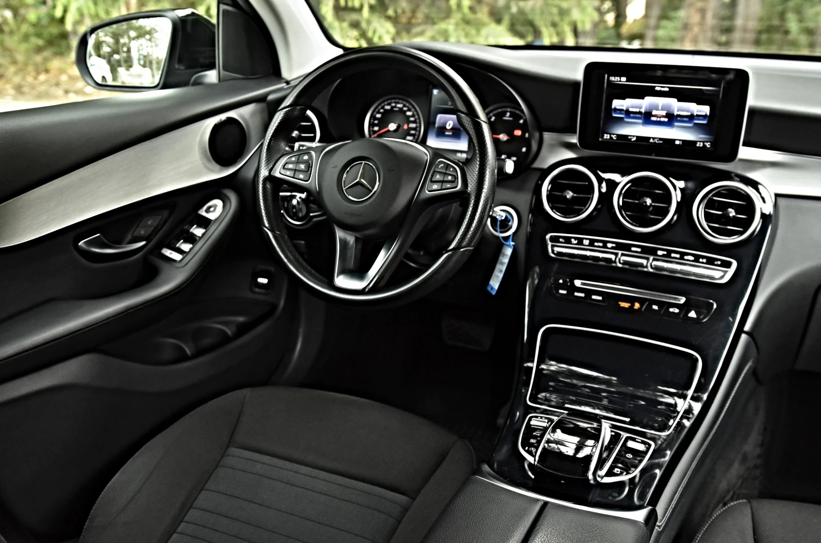 Mercedes-Benz GLC 250 4matic - изображение 9