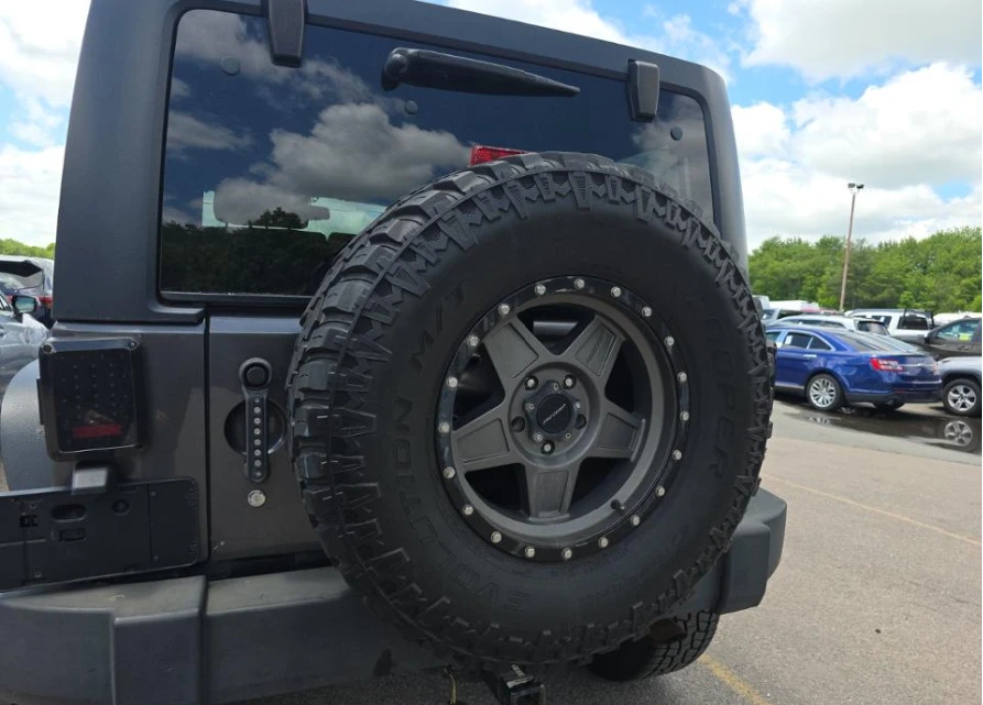 Jeep Wrangler Unlimited Sport , снимка 5 - Автомобили и джипове - 54967027