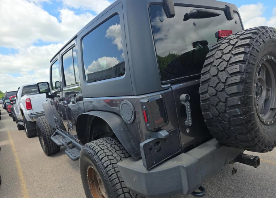 Jeep Wrangler Unlimited Sport , снимка 6 - Автомобили и джипове - 54967027