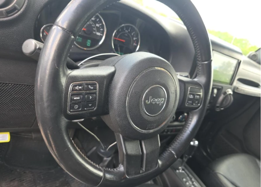 Jeep Wrangler Unlimited Sport , снимка 9 - Автомобили и джипове - 54967027