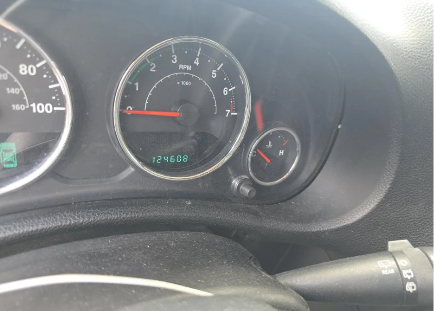 Jeep Wrangler Unlimited Sport , снимка 10 - Автомобили и джипове - 54967027