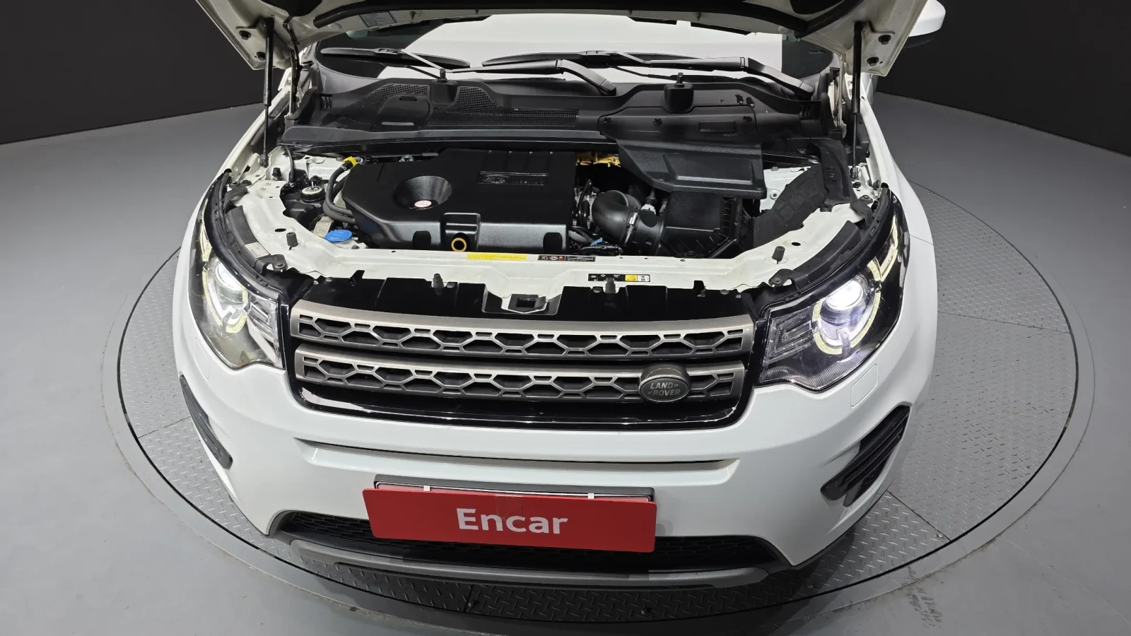 Land Rover Discovery SE #УНИКАТ# !FULL!PANO/CAM, снимка 5 - Автомобили и джипове - 55037563