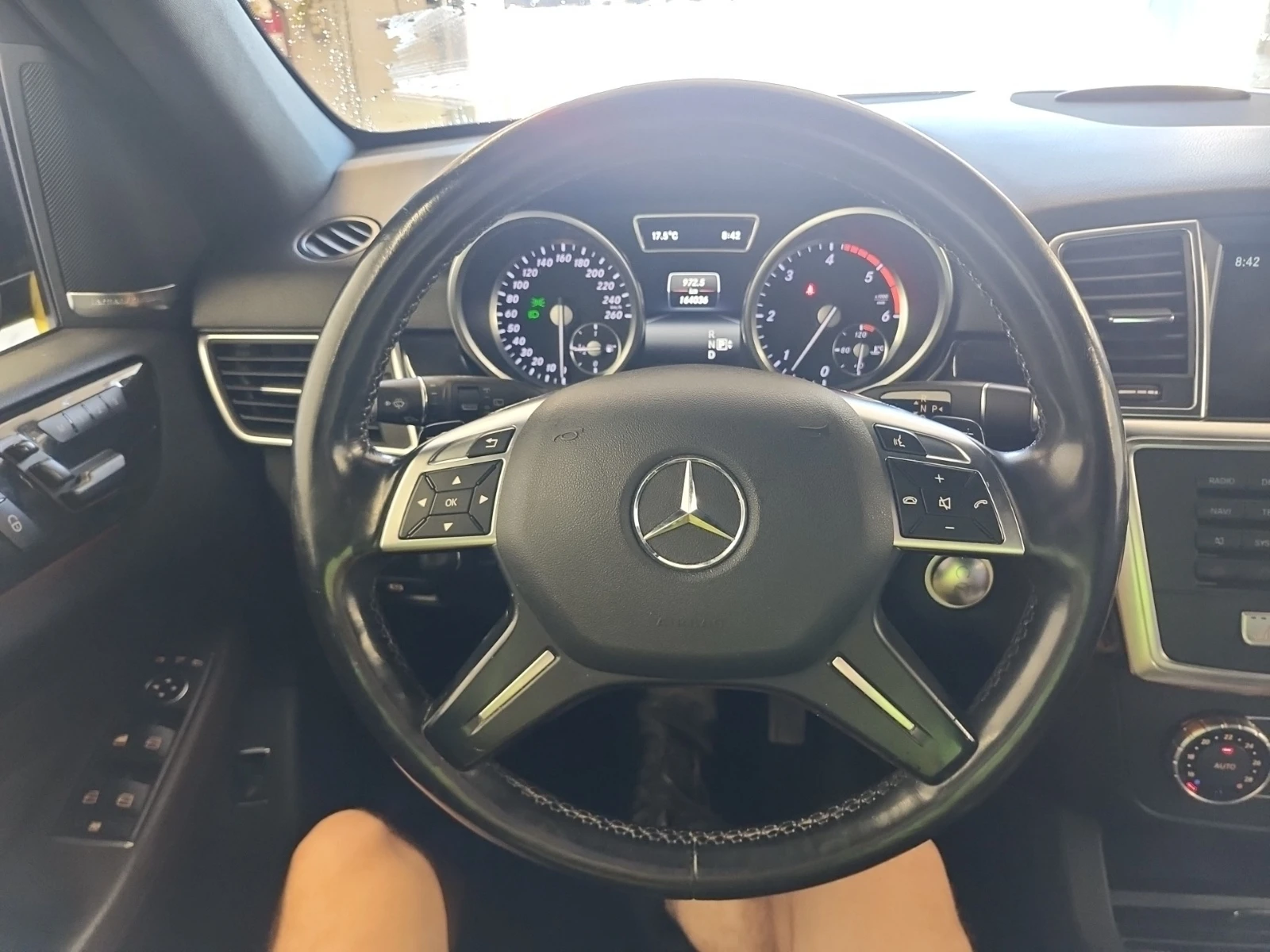 Mercedes-Benz ML 350 BlueTEC, снимка 11 - Автомобили и джипове - 55009047