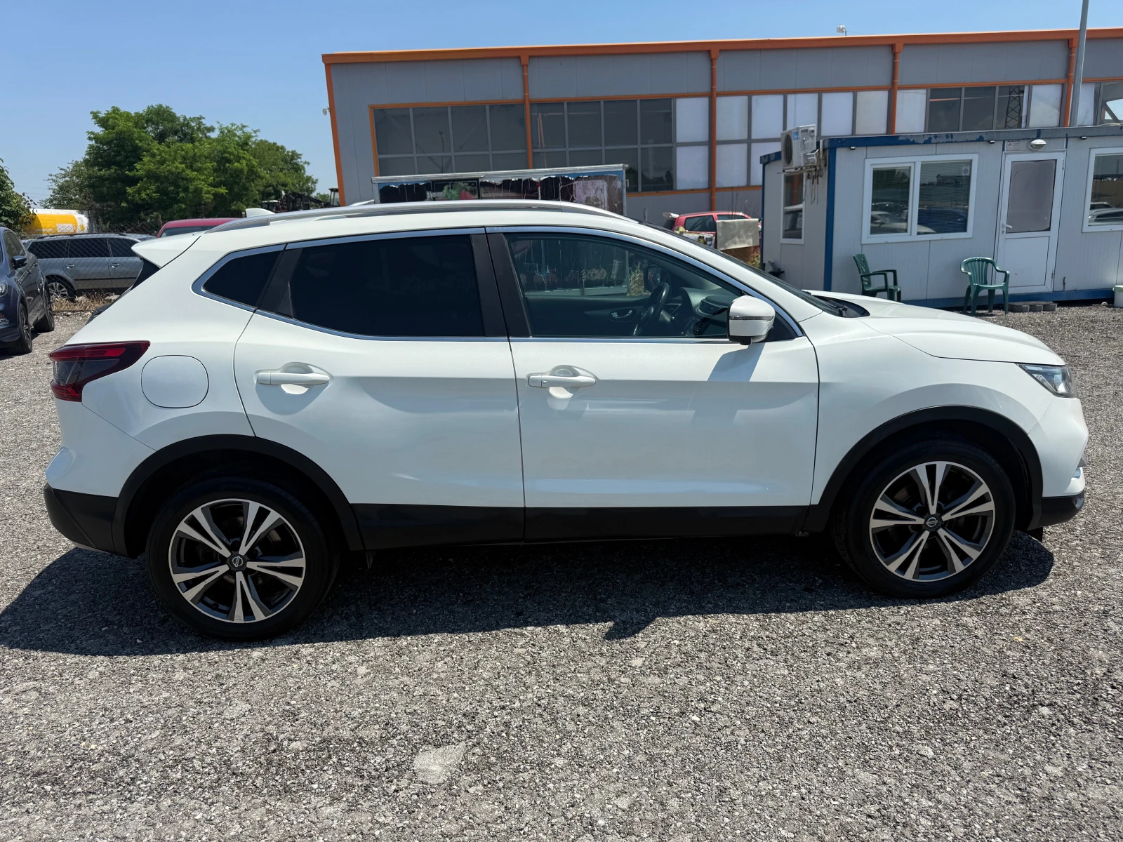 Nissan Qashqai 1.5 DCI , снимка 5 - Автомобили и джипове - 55050028