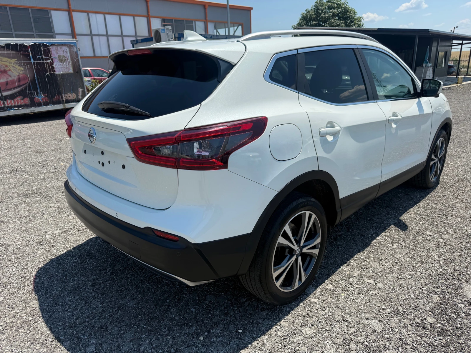 Nissan Qashqai 1.5 DCI , снимка 6 - Автомобили и джипове - 55050028