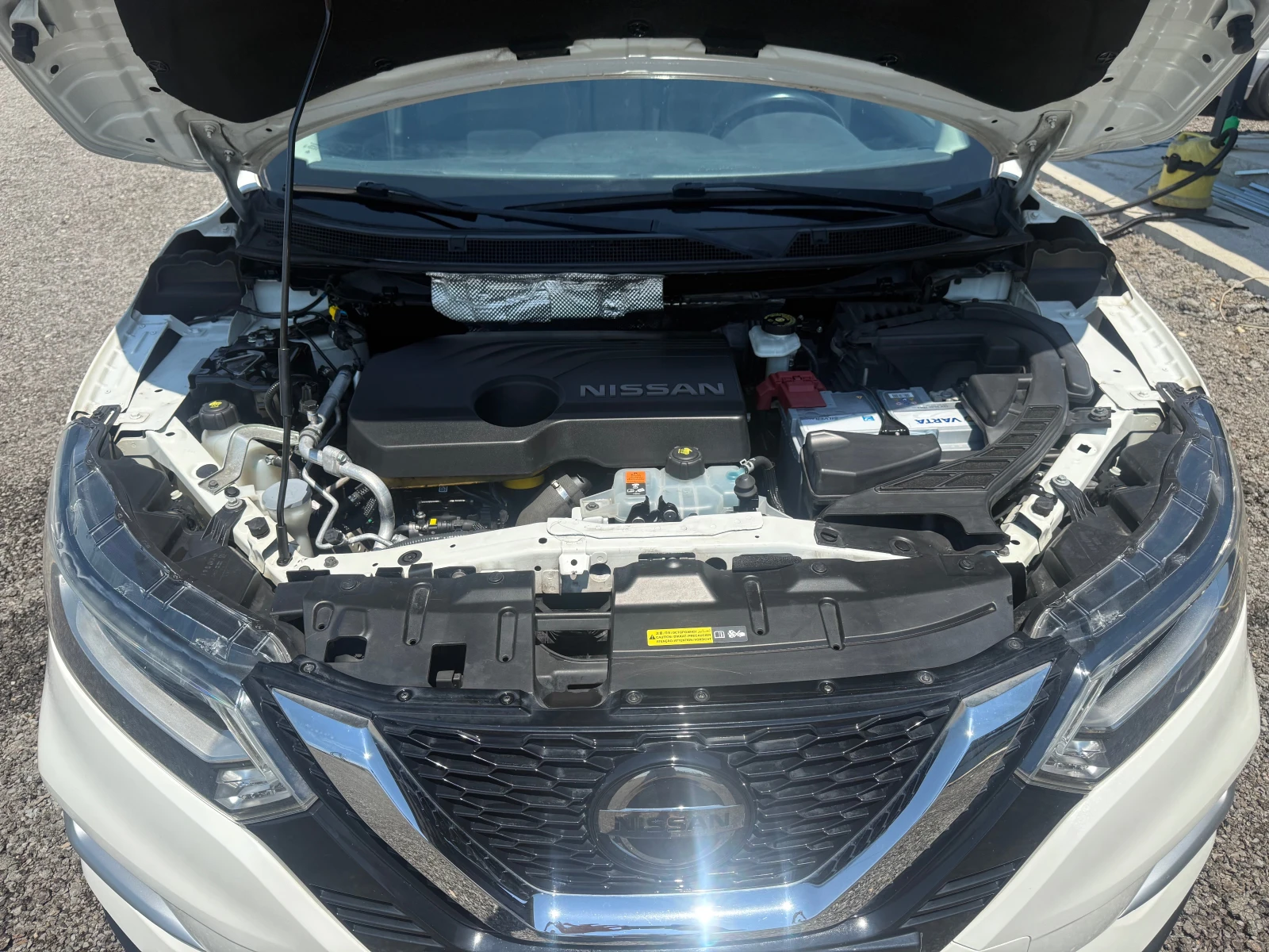 Nissan Qashqai 1.5 DCI , снимка 17 - Автомобили и джипове - 55050028