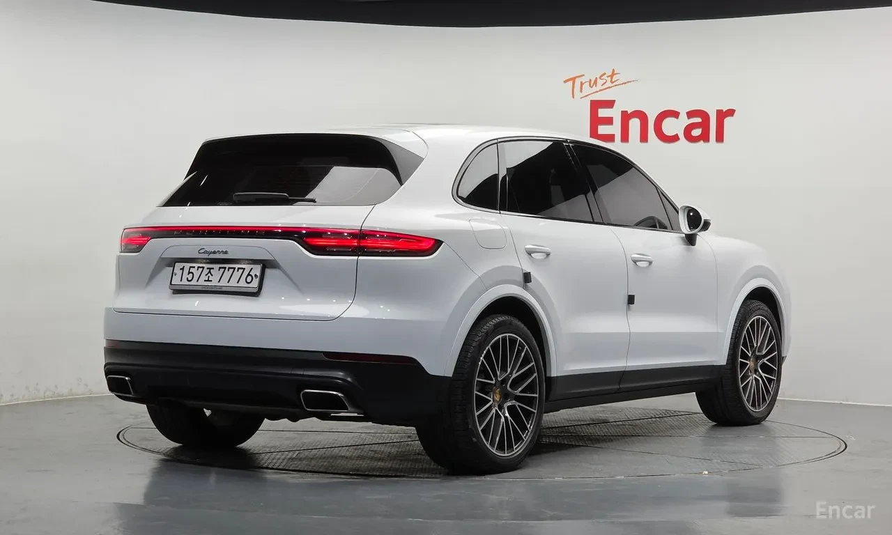 Porsche Cayenne Панорамен покрив | Кожен салон | Bose аудио | , снимка 2 - Автомобили и джипове - 55200879