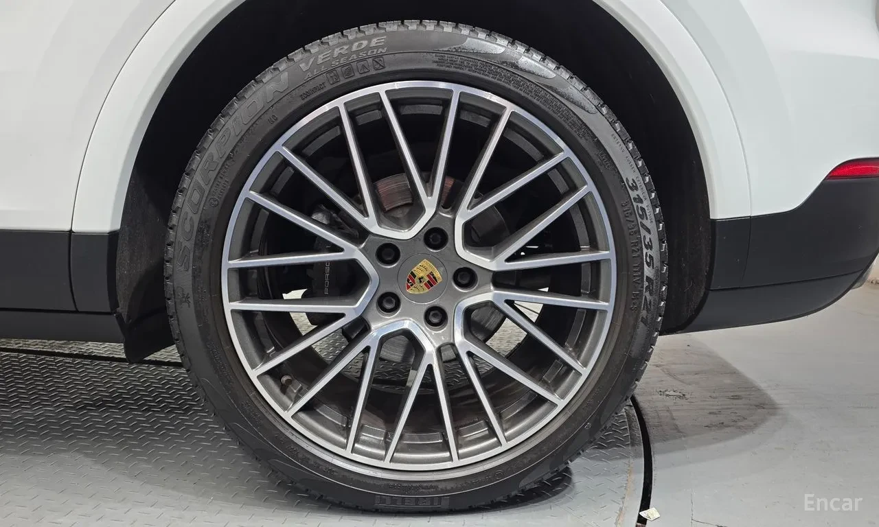 Porsche Cayenne Панорамен покрив | Кожен салон | Bose аудио | , снимка 6 - Автомобили и джипове - 55200879