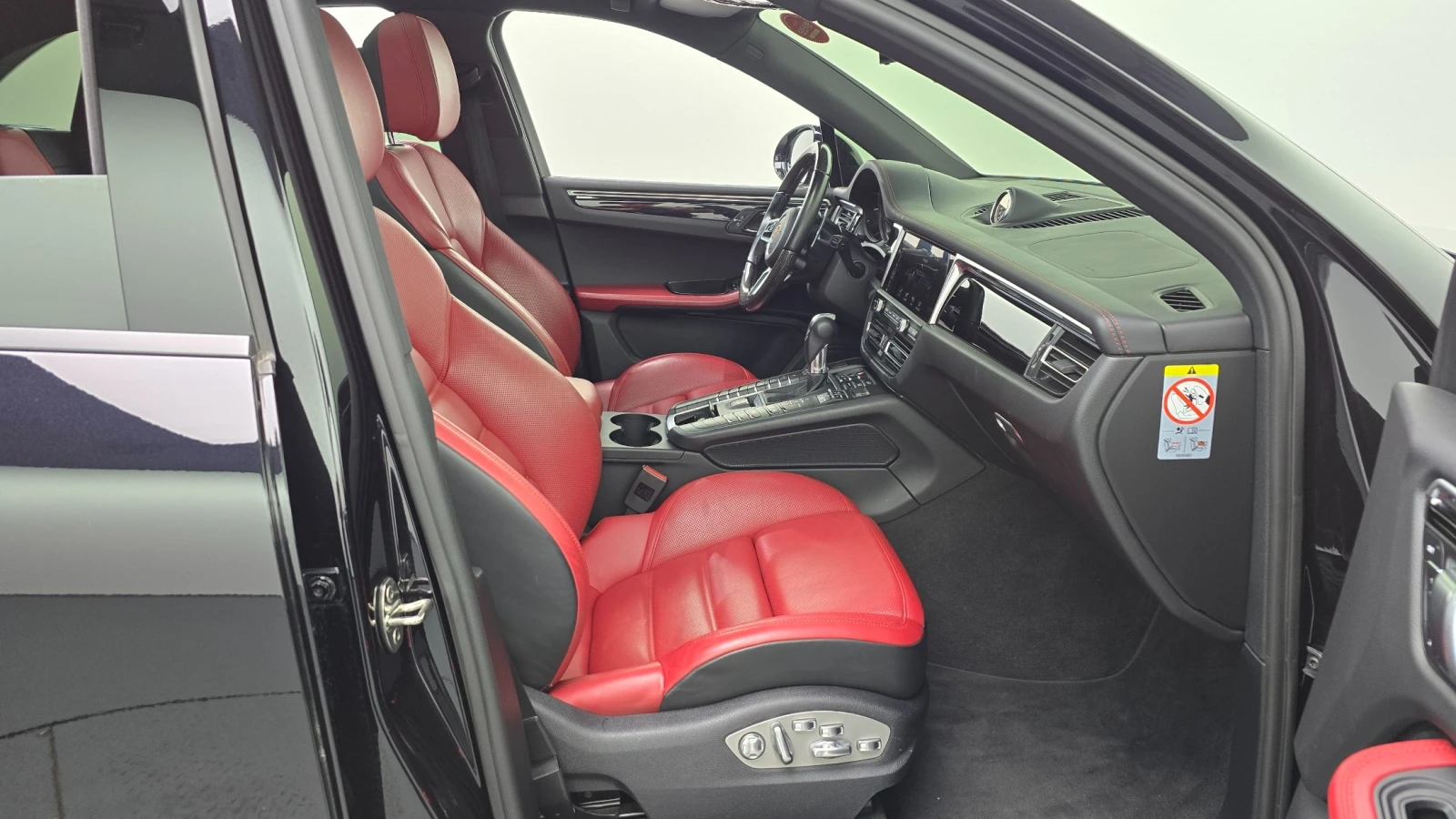 Porsche Macan 2.0 95B , снимка 9 - Автомобили и джипове - 55203835