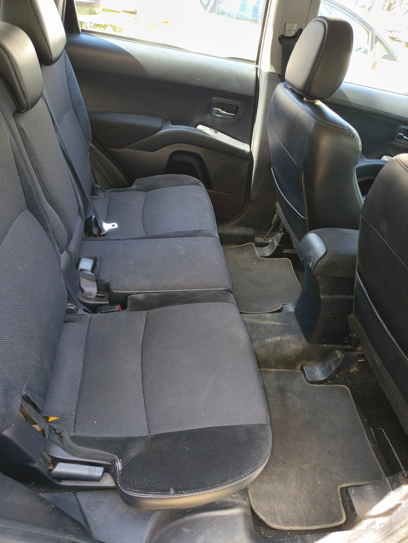 Citroen C-Crosser, снимка 4 - Автомобили и джипове - 55484254