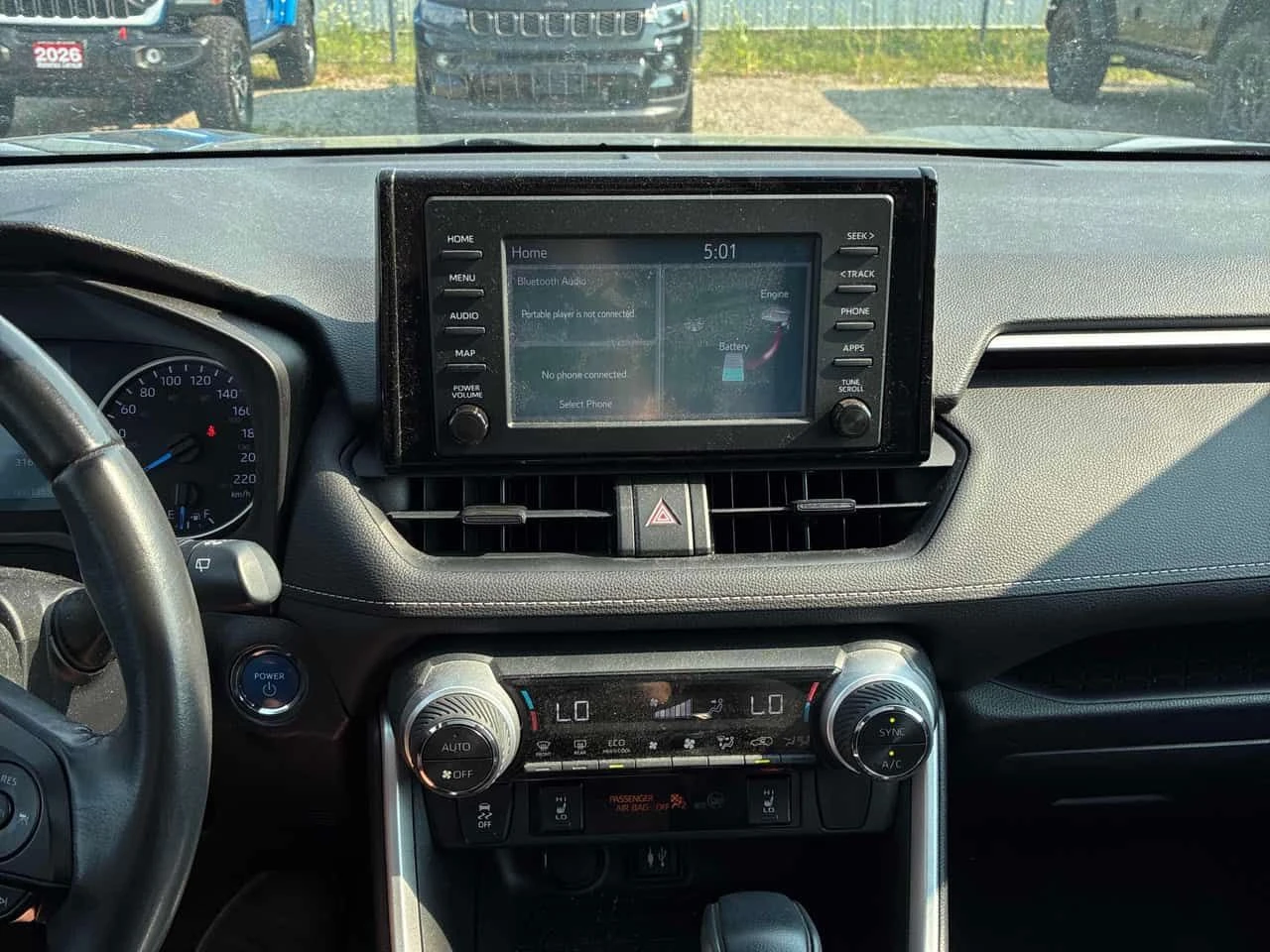 Toyota Rav4 * Hybrid XLE * DISTRONIC* + ГУМИ С ДЖАНТИ* , снимка 9 - Автомобили и джипове - 55580921