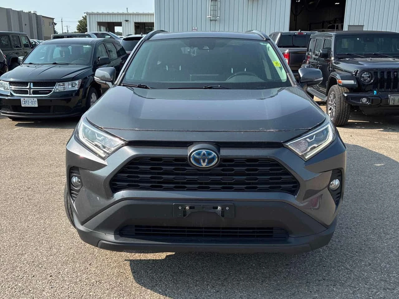 Toyota Rav4 * Hybrid XLE * DISTRONIC* + ГУМИ С ДЖАНТИ* , снимка 6 - Автомобили и джипове - 55580921