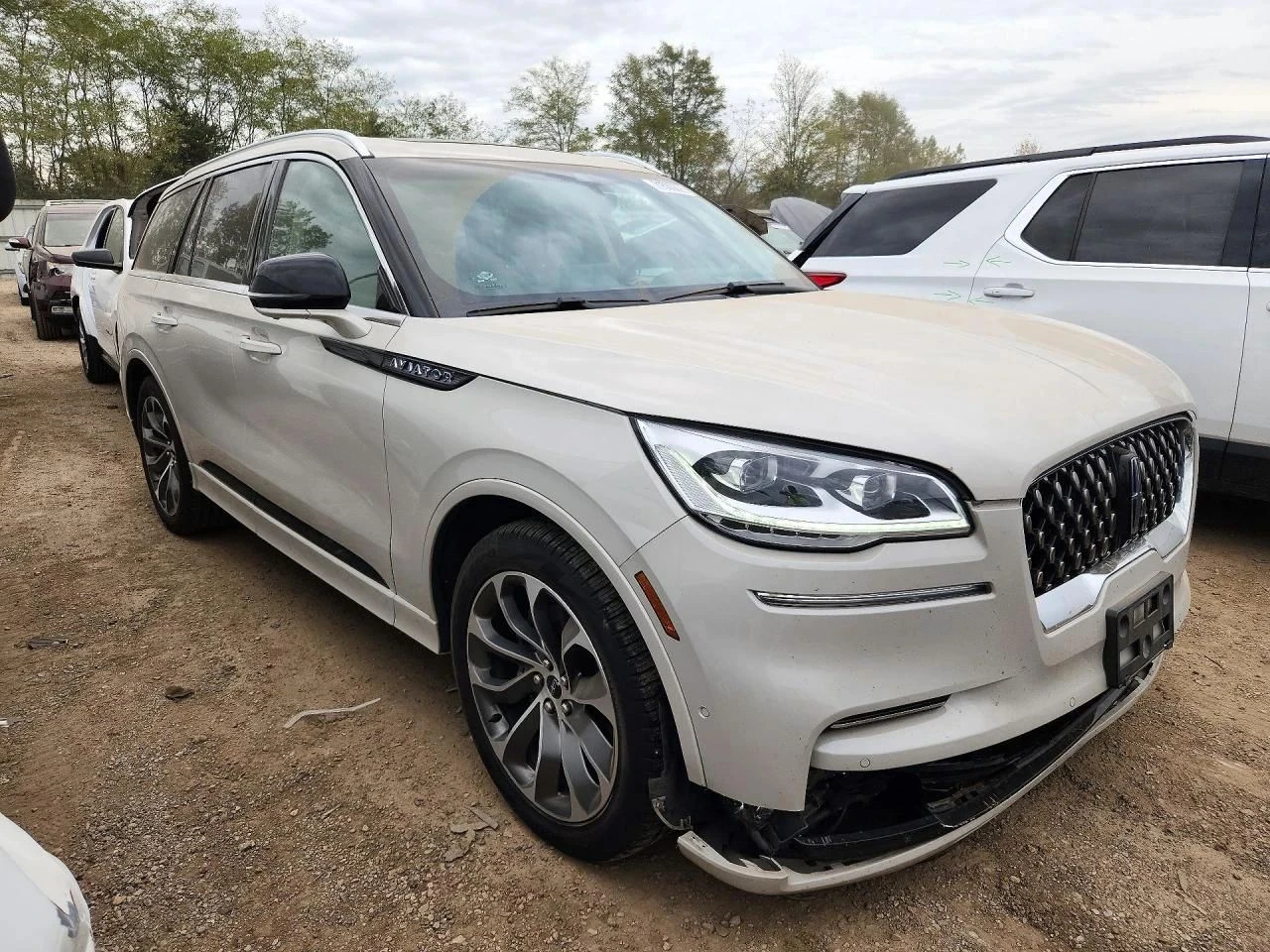Lincoln Aviator, снимка 4 - Автомобили и джипове - 56689981