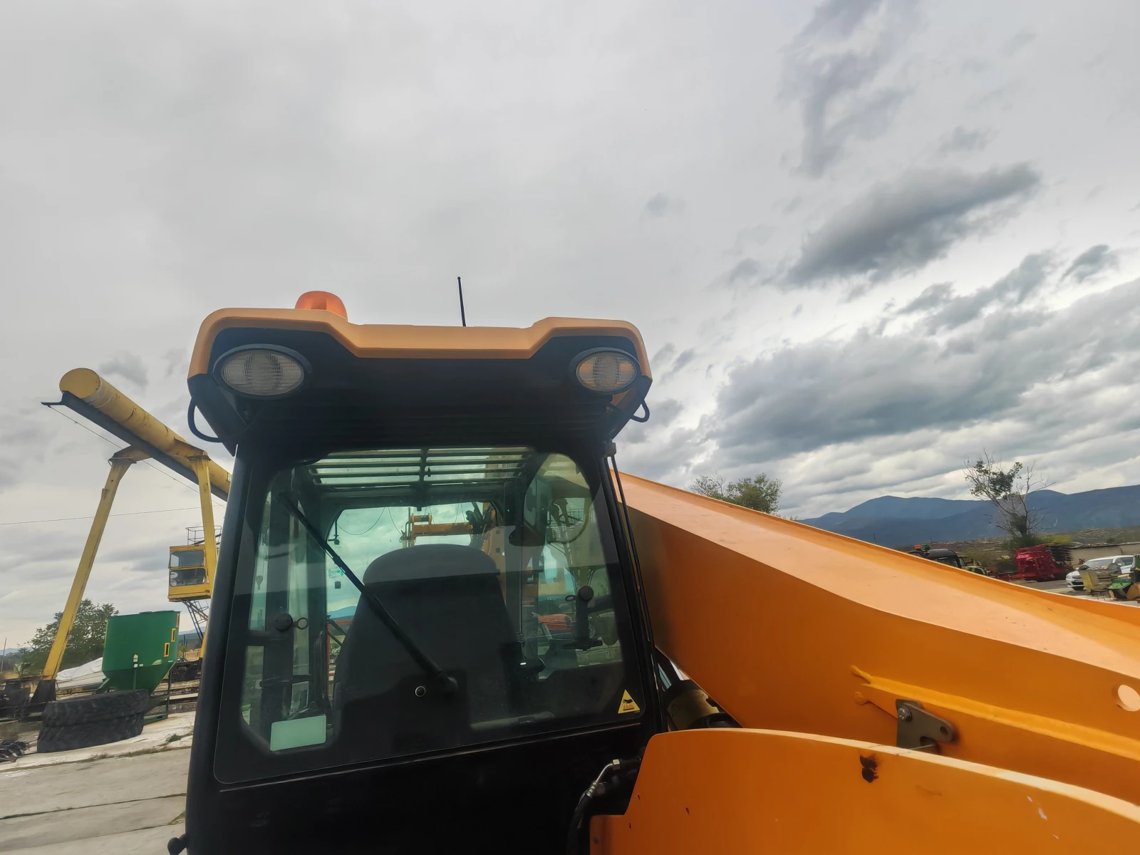 ������������ ������� JCB 531-70 Agri Super ������ � ������������ ������ 20  | Mobile.bg � ����������� 17