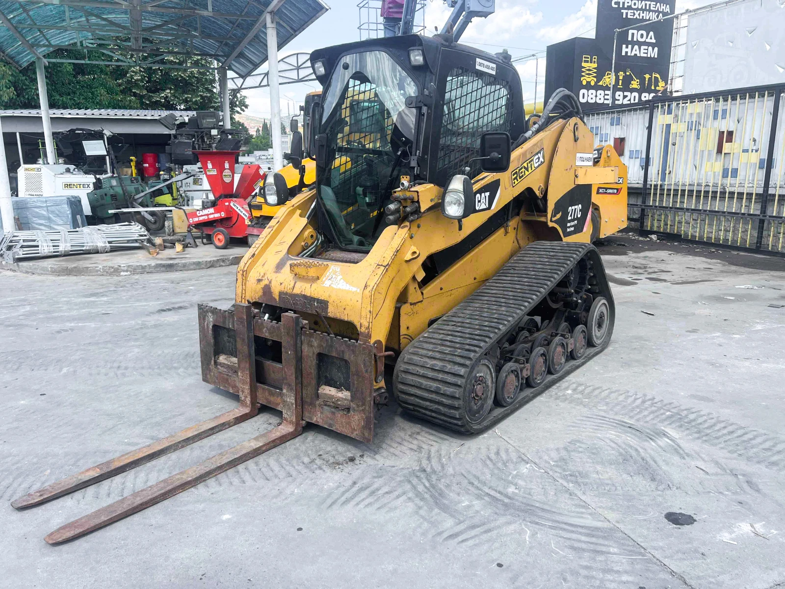 Мини челни товарачи Cat 277 С, снимка 3 - Индустриална техника - 55834261