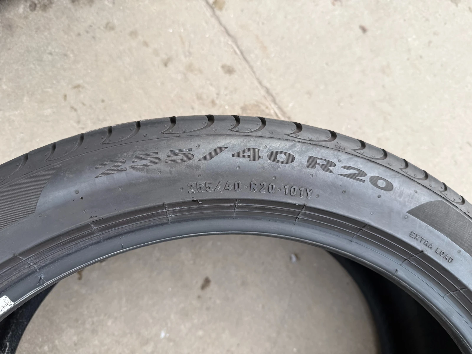 Гуми Летни 255/40R20, снимка 8 - Гуми и джанти - 53932863