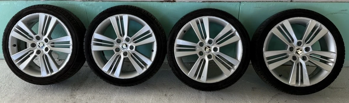 ���� � ������ 225/40R18 �� Skoda Octavia | Mobile.bg � ����������� 1