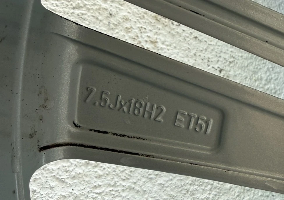 ���� � ������ 225/40R18 �� Skoda Octavia | Mobile.bg � ����������� 13