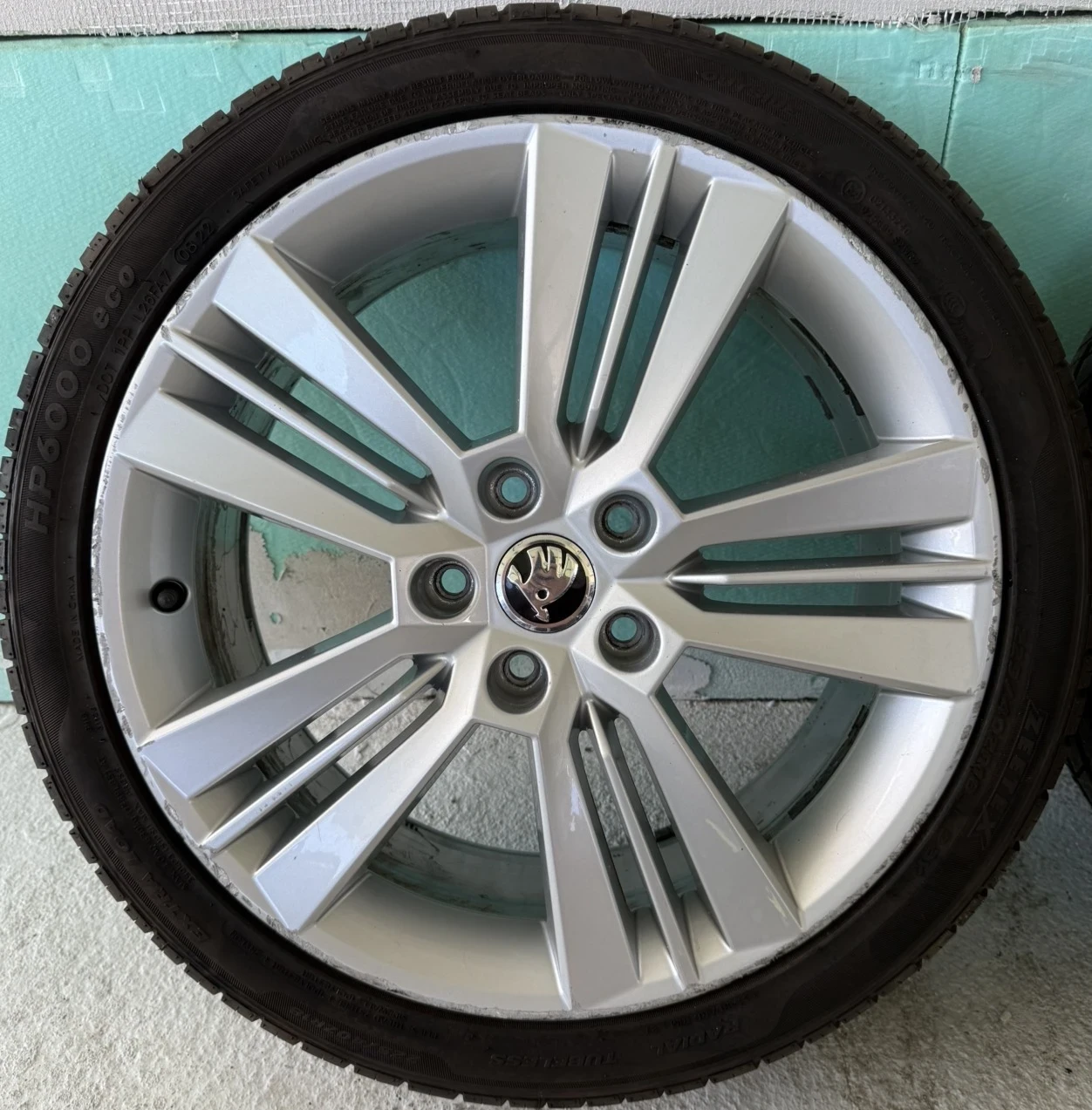���� � ������ 225/40R18 �� Skoda Octavia | Mobile.bg � ����������� 2