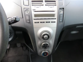 Toyota Yaris * * * 1.0i РЪЧКА* * * , снимка 12
